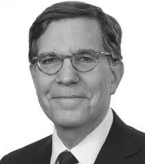 Lou Solomon's Instagram, Twitter & Facebook