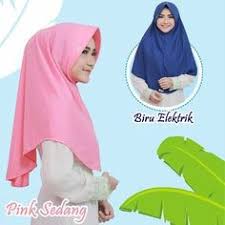 Tak lama gambar video muncul lagi, fani di dalam toilet sudah pakai earphone iiih papah, tadi kan ada apa ya? apa benar ini kos putra bu? Baju Anak Santriwati Gambar Islami