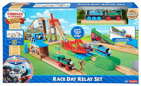 Amazon Com Fisher Price Thomas The Train Wooden Railway Race Day Relay Set Toys Games Thomas And Friends Thomas And Friends Trains Thomas And Friends Toys