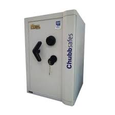 Brankas atau yang biasa disebut juga lemari besi, memiliki fungsi tahan api dan awet terhadap bantingan keras sehingga dicap sebagai tempat penyimpanan terbaik di rumah. Brankas Harga Agustus 2021 Blibli