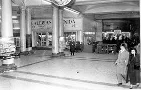 Las luces y las sombras de una avenida de teatros y la actriz que reinó sobre sus escenarios. El Tranvia 48 La Avenida De La Luz La Primera Galeria Comercial Subterranea De Europa