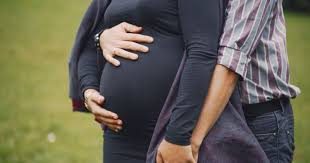 Pisang mampu menambah berat badan selama kehamilan dan memenuhi asupan karbohidrat, protein, dan kalsium. 7 Hal Perlu Diperhatikan Saat Hamil 9 Bulan Popmama Com