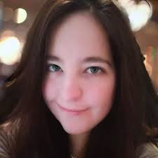 Fallon Taylor 🎀 (@JustBeKind85)