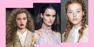 Trouvez de l'inspiration dans notre sélection de coiffures pour affiner votre visage rond. Tendances Coiffures Printemps Ete 2021 Nos Modeles D Inspiration Cosmopolitan Fr