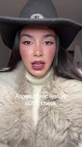 Aspen Theme Party Outfit