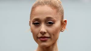 The Truth About Garth Brooks' Divorce From His First Wife