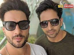A source close to sussanne khan told the portal, they have known each other for more than six months now. Peepingmoon Exclusive Arslan Goni Says Cousin Aly Goni Was Always The Smart Kid Who Knew What He Wanted Proud Of His Bigg Boss 14 Journey
