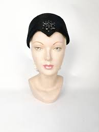1960's Black Beaver Felt Modified Pillbox Hat For Sale at 1stDibs
