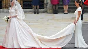 Why Does White Wedding Dress Become The Mainstream Of Western Style Wedding Vtoroe Svadebnoe Plate Korolevskie Svadebnye Platya Plate Na Svadbu