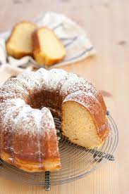 Ricetta Ciambella Alla Ricotta Il Dolce Umido E Morbido Per La Colazione Cibo Siciliano Ricette Dolci