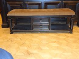 A wooden furniture manufacturer based in virginia, pulaski furniture company got its start in 1955 with a single plant in a small town, economically depressed. Pulaski Bedroom Dillard S Furniture