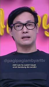 37 Tahun Menuju Foto Keluarga Bahagia