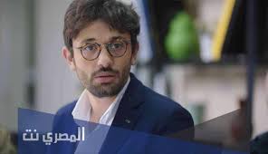 ولد كريم عبد العزيز في حي العجوزة في محافظة الجيزة، تربى على يد مخرج له تاريخ في السينما المصرية، فوالده المخرج الكبير محمد عبد العزيز. Ù…Ù† Ù‡ÙŠ Ø²ÙˆØ¬Ø© Ø§Ù„ÙÙ†Ø§Ù† ÙƒØ±ÙŠÙ… Ù…Ø­Ù…ÙˆØ¯ Ø¹Ø¨Ø¯ Ø§Ù„Ø¹Ø²ÙŠØ² Ø§Ù„Ù…ØµØ±ÙŠ Ù†Øª