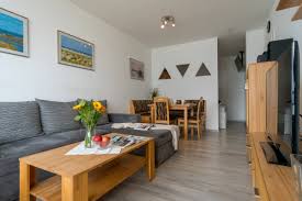 Treppen sind unverzichtbarer bestandteil in einem haus, in einer wohnung, wenn es um den zugang zwischen den geschossen geht. Haus Hanseatic Wohnung 6 16