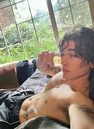 Vinnie Hacker Smut - Arousing Fan Content