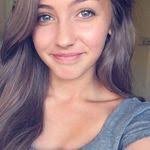 Jessica Bergum's Instagram, Twitter & Facebook