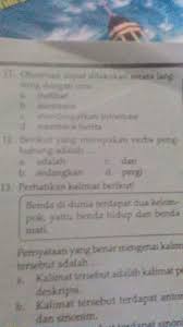 Lain halnya dengan bagian dialognya, yang kata gantinya adalah kata orang pertama dan kedua. Berikut Yang Merupakan Verba Penghubung Adalah Brainly Co Id
