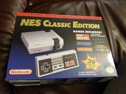 Compre la nes classic edition, pero sólo en una tienda de reputación para evitar las diversas imitaciones. Brand New Nintendo Nes Classic Edition Mini Console 100 Authentic Nes Classic Nintendo Nes Classic Edition Nintendo