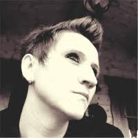 30+ perfiles de «Amanda Heinrich»