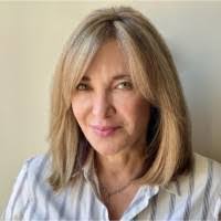 Sheryl Schreiber's Instagram, Twitter & Facebook