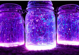 Leuchtende Glitzerfee Ganz Easy Im Marmeladenglas Selbst Gemacht Was Ihr Hierfur Braucht Und Wie Es Mit Bildern Einmachglaser Basteleien Leuchtglas Diy Galaxie