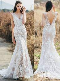 Wie man sie auswählt, was sie bedeuten, wo man sie bekommt. Vintage Meerjungfrau V Ausschnitt Armelloses Brautkleid Spitze Ruckenfrei Bis Zum Po