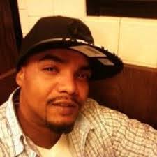 Shawn Bradshaw's Instagram, Twitter & Facebook