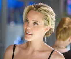 Leslie Bibb's Instagram, Twitter & Facebook