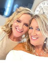 Kristy Potts's Instagram, Twitter & Facebook