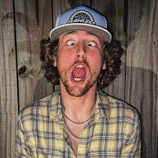 New and Upcoming Country Music Artists Round-Up