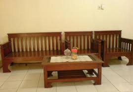 Ukiran mewah ini kami desain sediri dan di buat oleh tukang ukir kami yang handal dan terlatih. Kursi Tamu Vintage Model Polosan Tanpa Hiasan Ukiran Model Kursi Rotan