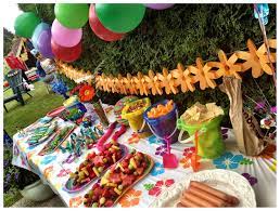 Pin By Beck Harland On Create A Splash Pool Party Summer Birthday Party Beach Birthday Party Kids Party Decorations