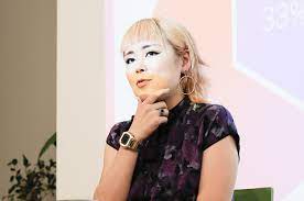 自分だけハッピーになっても意味ないなって 元ブルゾンちえみの藤原史織が 政治や社会を語る理由 キャリアウーマン モヤ 政治