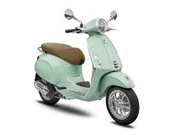 Motor drag beat warna hijau toska : Vespa Primavera Hadir Dengan Warna Hijau Rileks Dan Adem Lihatnya Tmcblog Com