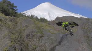 Bu 2 yatak odalı konaklama tesisinde 5 misafir konaklayabilir. Video Enduro On The Pucon Volcano Chile Enduro Mountainbike Magazine