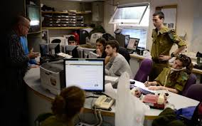 עלה לישראל מברית המועצות עם משפחתו כשהיה בן 11. ×™×•×ž×Ÿ ×'×—×™×¨×•×ª ×™×•× ×©× ×™ 22 ×'×™×•× ×™ 2020 ×–×ž×Ÿ ×™×©×¨××œ