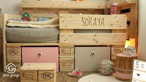 Mein favorit ist das kinderbett bauen aus gerüstholz, das in mehr als zehn größen gebaut werden kann. Kinderbett Aus Paletten Diy Ideen Fur Kreative Eltern