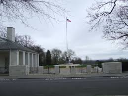 Lieut Fred Edward Mincks Jr. (1918-1944)