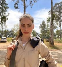 La question de l'intégration culturelle est omniprésente dans les couples internationaux. Les Plus Belles Femmes Qui Servent Dans L Armee Marie France Magazine Feminin