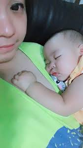 แม จะโตข นเร อยๆ ก ย งคงชอบนอนหล บคาอกหม าม ท กท น งโบบางพล โบน สส