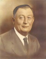 George and Martha Knifong adult children: Back row: George William "Will",  John Jessie, Ardi; Front row: Kathryn "Kate", Bertha, Minnie, Mary Ann  "Molly". Photo taken after 1900 in Browning Missouri area.