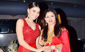 Urvashi rautela (born 25 february 1994) is an indian film actress and model who appears in bollywood films. Happy Mother S Day 2020 Urvashi Rautela On Her Mom Meera Rautela She Is A Superwoman