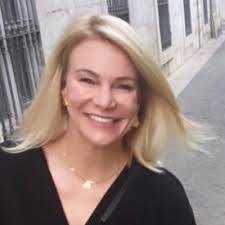 Amy Bothwell's Instagram, Twitter & Facebook