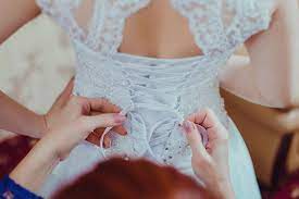 Check spelling or type a new query. Hochzeitsunterwasche Was Tragen Braut Und Brautigam Drunter