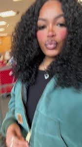 Lauren Atwater's Instagram, Twitter & Facebook