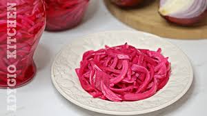 Ulei, sare, ceapa rosie, otet. Ceapa Rosie Murata Pentru Salate Adygio Kitchen Youtube
