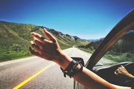 Si une transaction est tout de même effectuée sans contrôle technique, le vendeur prend des risques car l'acheteur pourra se retourner contre lui sans difficulté, et il aura gain de cause. Le Controle Technique Etape Obligatoire Avant Des Vacances En Voiture Le Blog Voyage Qui Inspire Vos Road Trips