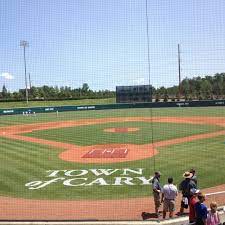 The national training complex has four baseball fields (one stadium field and 3 training fields) with dimensions of 330 feet down the lines, 400 feet in center and all fields are maintained at major. Usa Baseball National Training Complex 3 Tips