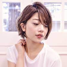 大切な日に限って顔のむくみ そんなときは髪型で小顔に見せるべし hair 髪型 アラサー ヘアスタイル フェミニン ヘアスタイル