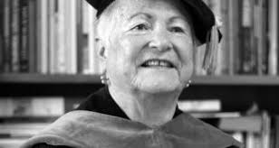 Profesora Emeritus a la Dra. Álida Ortiz Sotomayor